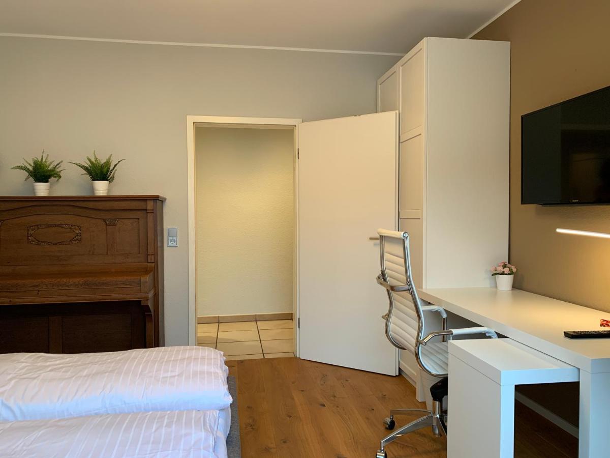 Appartement Koln In Bornheim-Sechtem, Nahe Phantasialand, Bruhl, Koln, Bonn, Db-Anschluss, Messe-Koln, Business-Komfort Bornheim  Zewnętrze zdjęcie